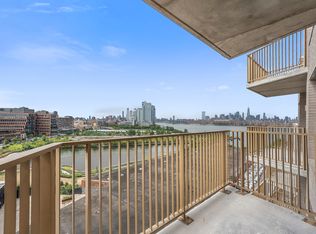 16 West St #1009, Brooklyn, NY 11222