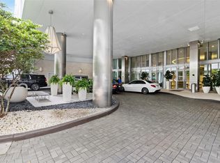 92 SW 3rd St APT 3810, Miami, FL 33130
