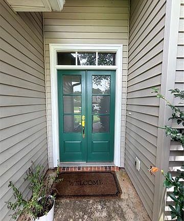 2nd image of 637 Apache Dr