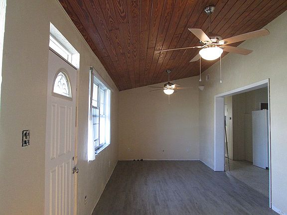 2nd image of 4 Tarpon Ave