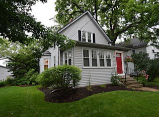 820 N 3rd Ave, Saint Charles, IL 60174