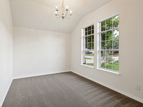 4th image of 2217 Brandy Dr