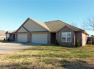 241 Sage St, Centerton, AR 72719