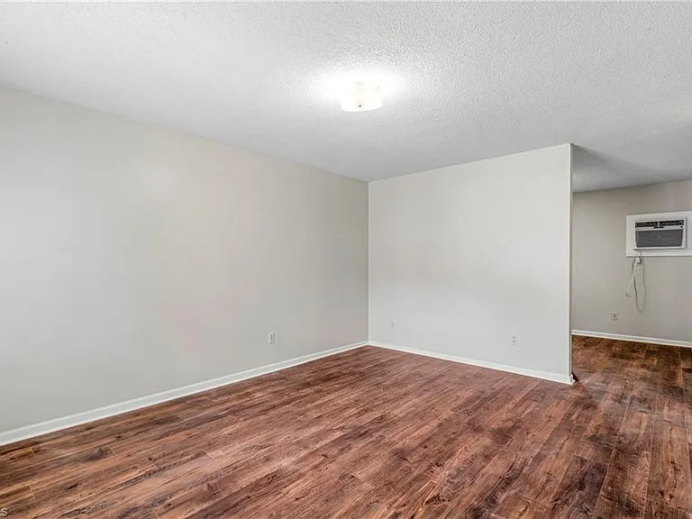 507 N 3rd Ave #I — Photo 4
