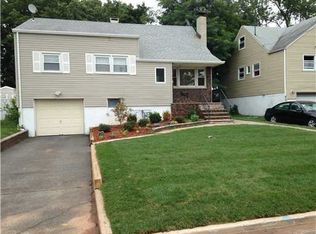 53 Snyder Rd, Fords, NJ 08863