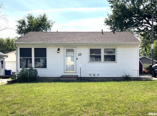 27 Sickles Dr, Decatur, IL 62521