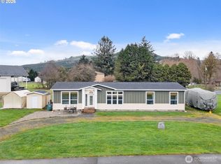 4 Nature Loop, Cathlamet, WA 98612