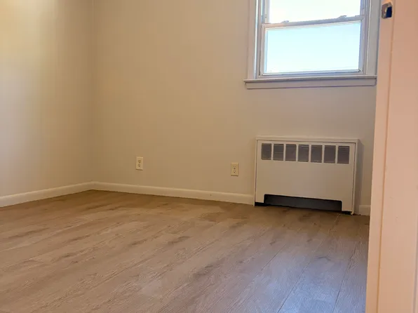 8660 235th Ct #3, Queens Village, NY 11427