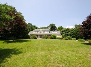 711 Great Neck Rd S, Mashpee, MA 02649