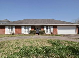 27 Ashland Dr, Destrehan, LA 70047