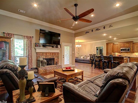 5th image of 3817 Graceful Oaks Dr