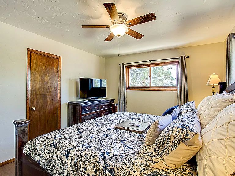 1040 Forest Hill Rd — Photo 36