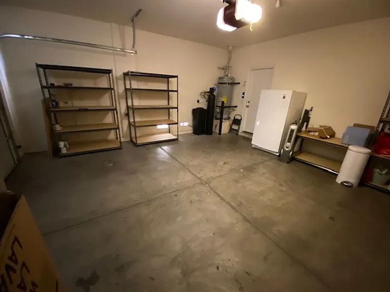 8065 Caspian Moon Dr — Photo 23