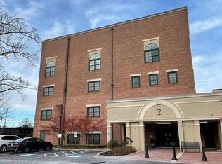 2 Canals End Rd APT 308, Bristol, PA 19007