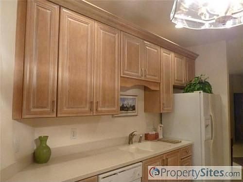 4th image of 20720 Newport Dr
