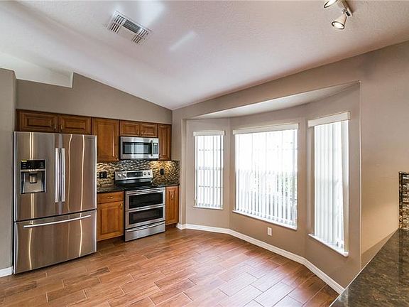 4th image of 4859 Calasans Ave
