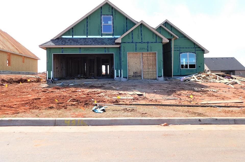 2nd image of 9316 SW 40th St