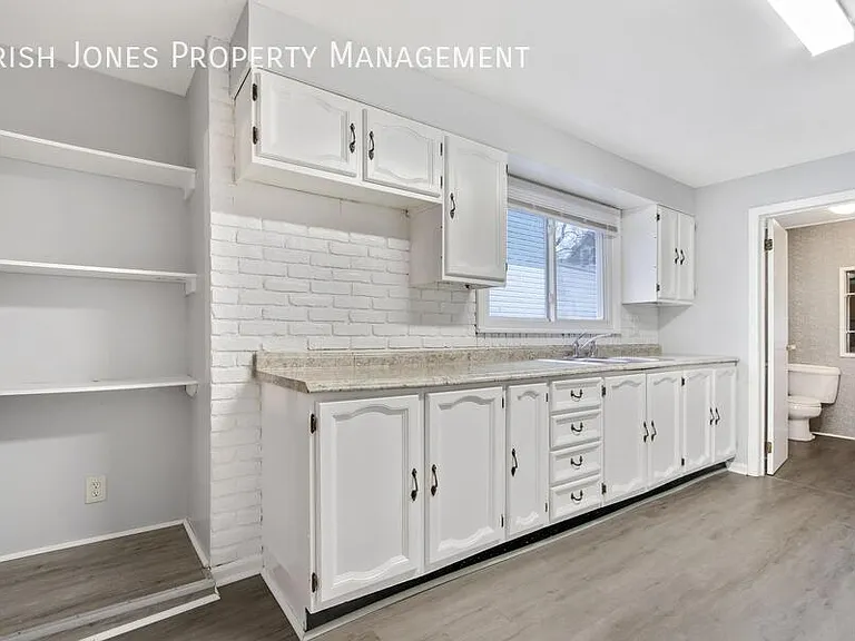 50 Ryan St #1 — Photo 11