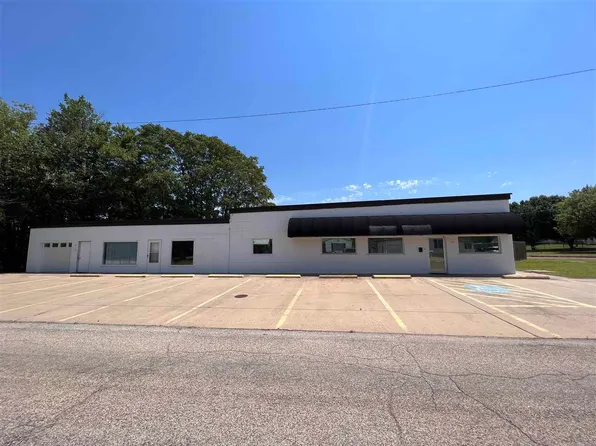 122 Boulevard Dr, Blackwell, OK 74631