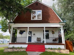 290 Amoretti St, Lander, WY 82520