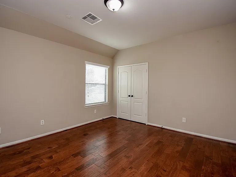 6034 Gracys Landing Ln — Photo 35