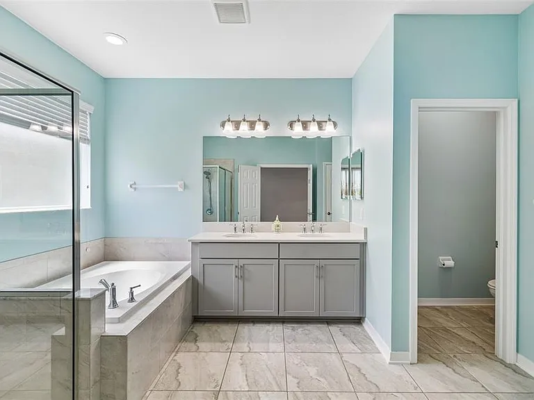 11852 Gavin Ln — Photo 25