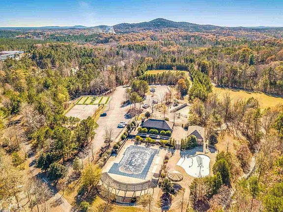 4th image of 2107 McElroy Mountain Dr