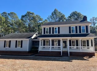 879 Foxcroft Dr, Fayetteville, NC 28311