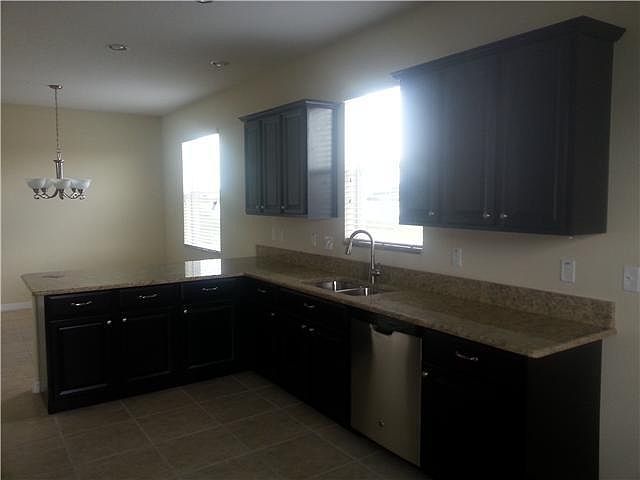 2nd image of 1958 Thetford Cir
