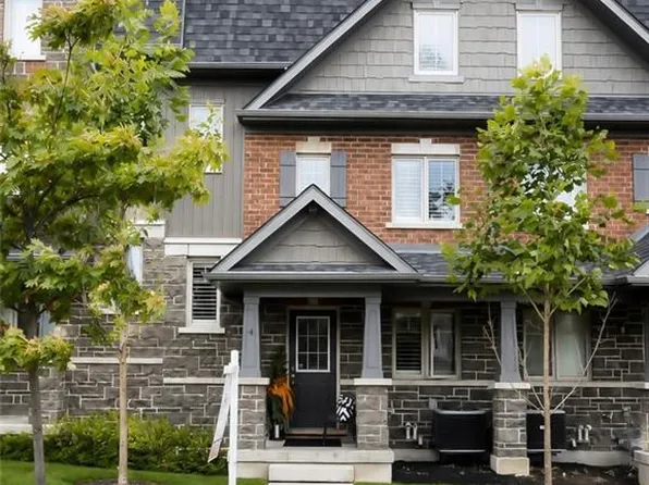 4 Isaiah Dr, Kitchener, ON N2E 0C1