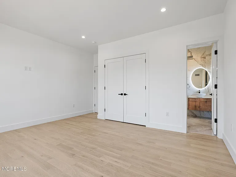150 Ampere Ave — Photo 25