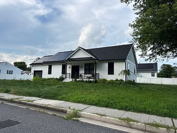 2nd image of 82 Boston Rd