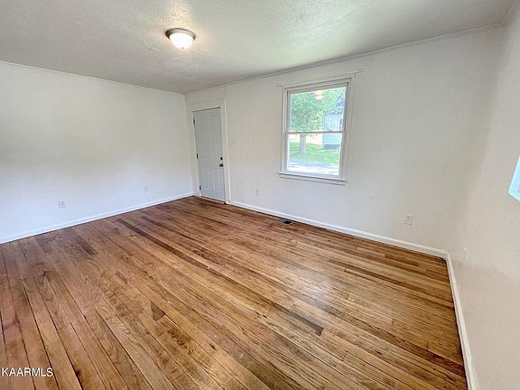 3rd image of 1801 Wilder Pl