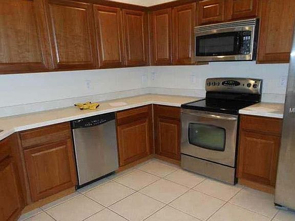 4th image of 2430 San Jacinto Cir #2430