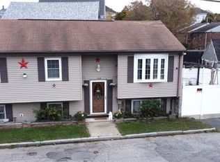 100 N Rocliffe St, Fall River, MA 02723