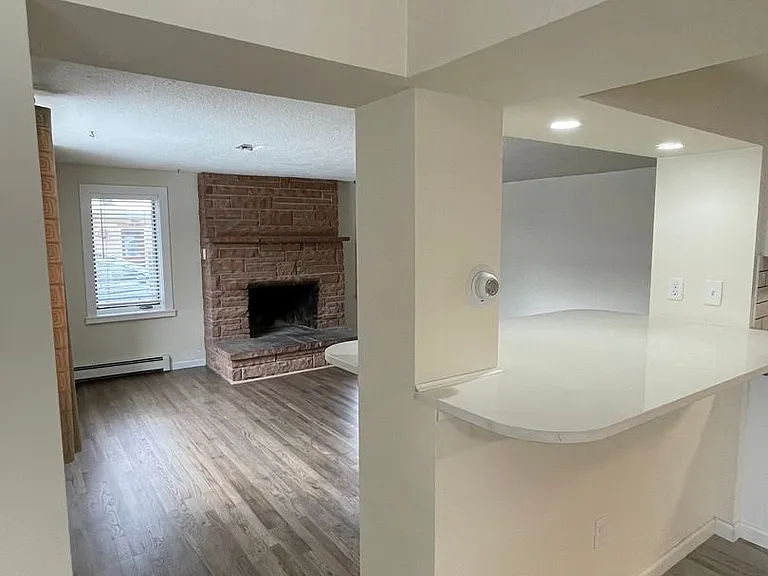 2500 W Mulberry St #A — Photo 16