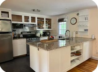 43 Plymouth Rd, Jamestown, RI 02835
