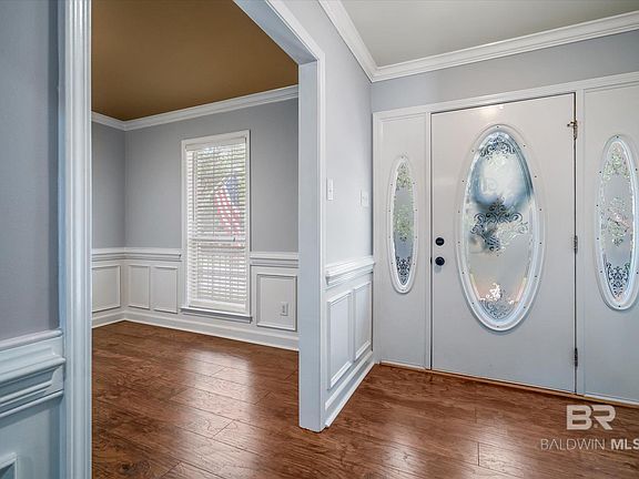 2nd image of 3928 Blakewood Dr W