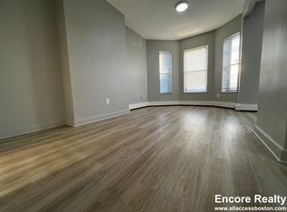 134 Warren St APT 4, Roxbury, MA 02119