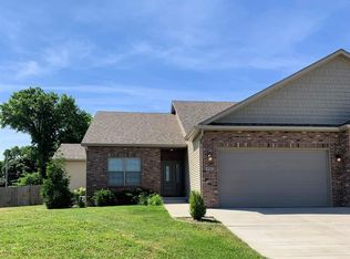 4534 Thompson Rd, Springfield, IL 62711