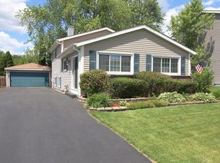 362 N Vista Ave, Lombard, IL 60148