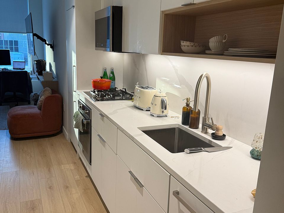 1st image of 160 Water St #25K