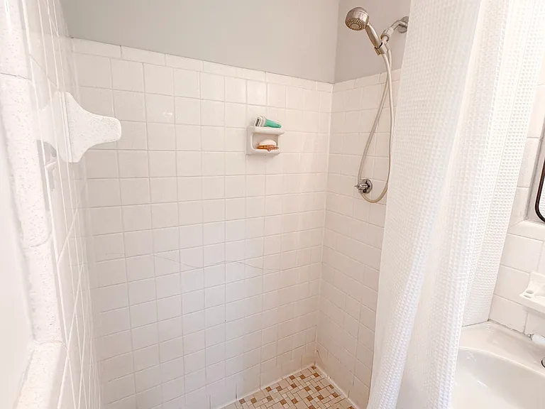 307 Pinewood Dr — Photo 18