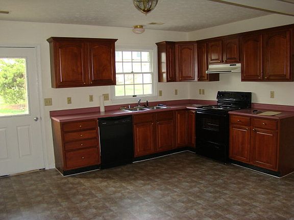 4th image of 2213 Buckingham Sq