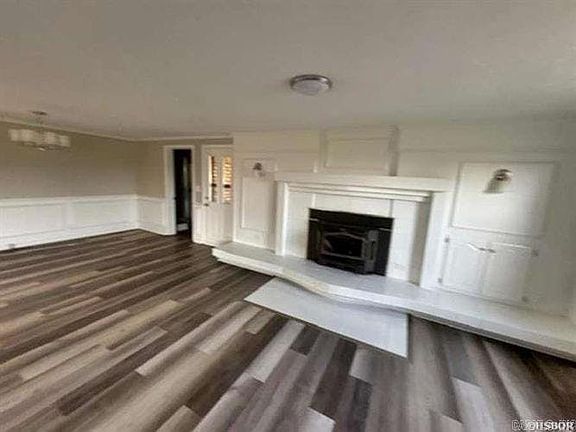 2nd image of 202 W 1st St