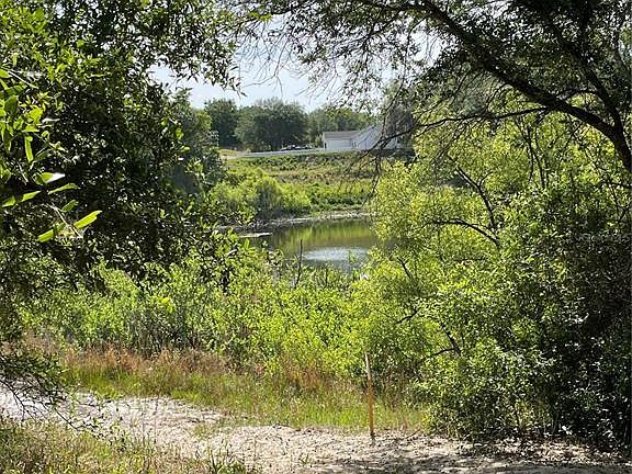 4th image of Redbud Rd