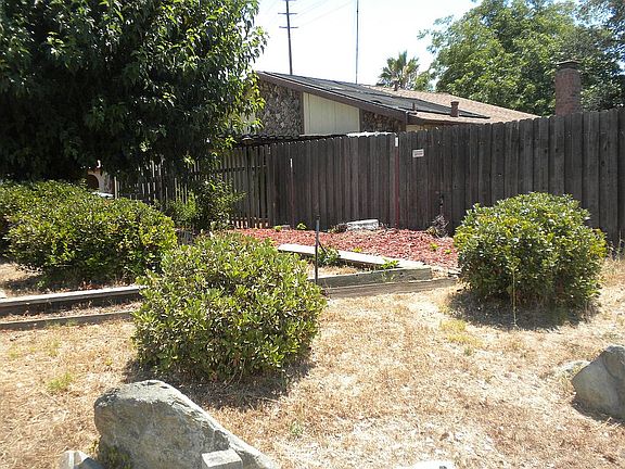 4th image of 7757 Lialana Way