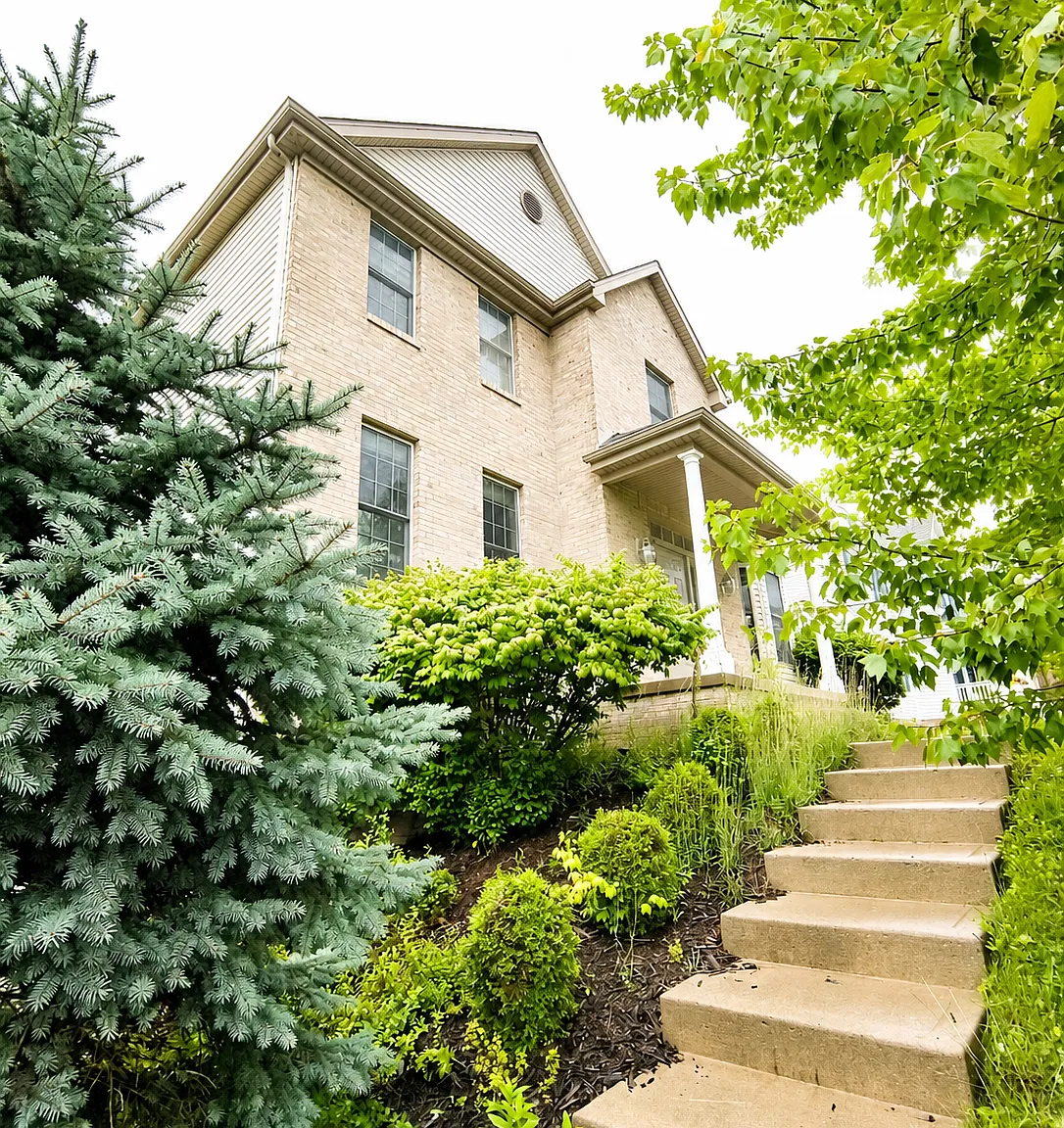 4 bed, 2.5 bath, 2365 sqft, $3,250 — Photo 1