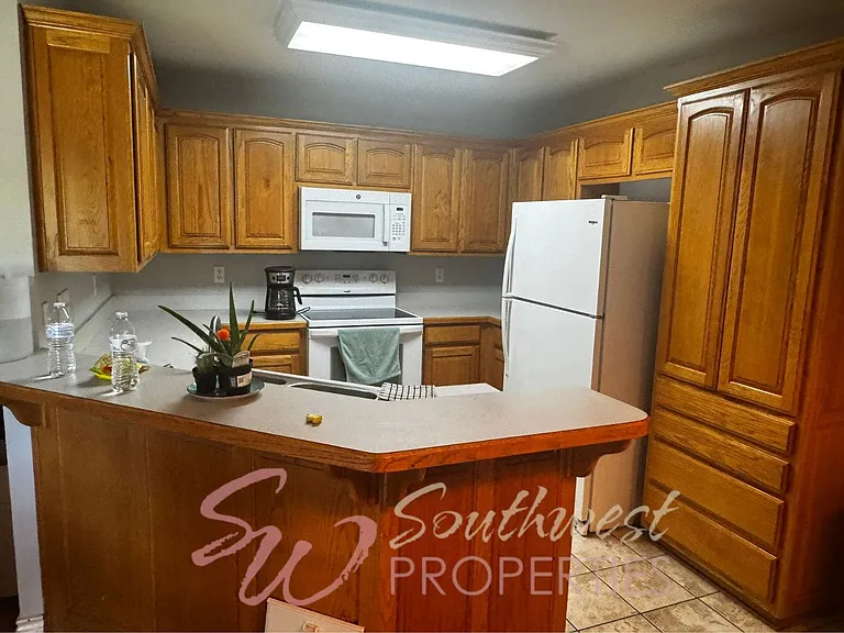 1449 Oakwood Dr — Photo 11