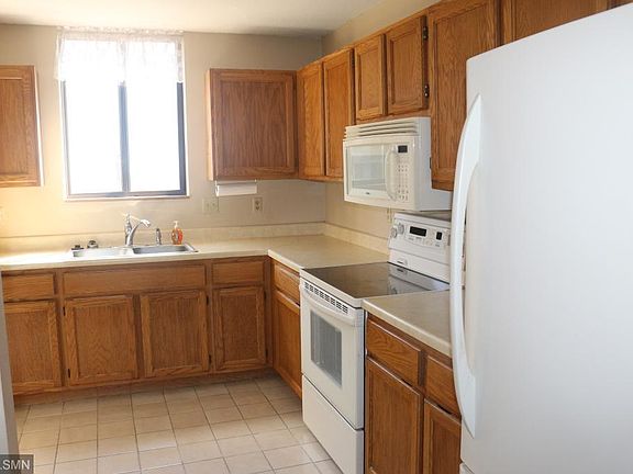 2nd image of 6500 Woodlake Dr APT 305